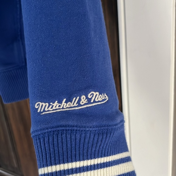 Mitchell & Ness Buffalo Sabres Zip up Hoodie - Picture 5 of 7